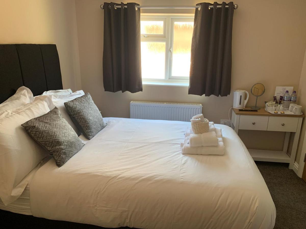 Highfield Coach House Hotel Lymington Buitenkant foto